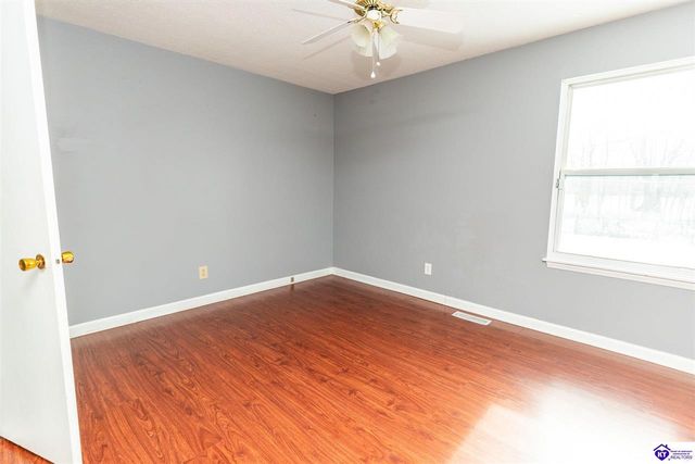 23 W Airview Drive, Elizabethtown, KY 42701