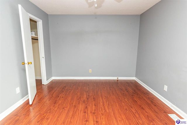 23 W Airview Drive, Elizabethtown, KY 42701