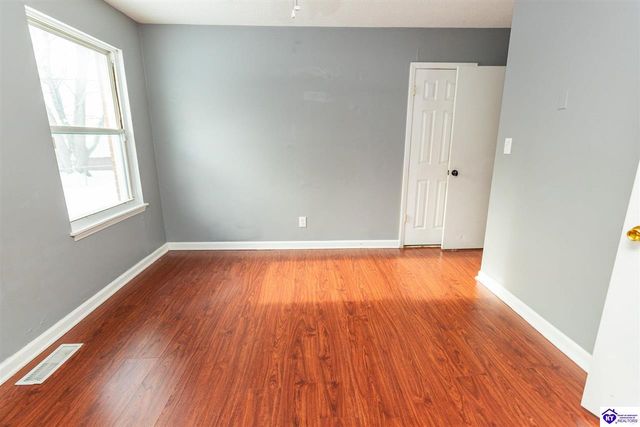 23 W Airview Drive, Elizabethtown, KY 42701