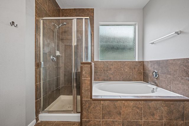 14127 Grovemist Lane, Houston, TX 77082