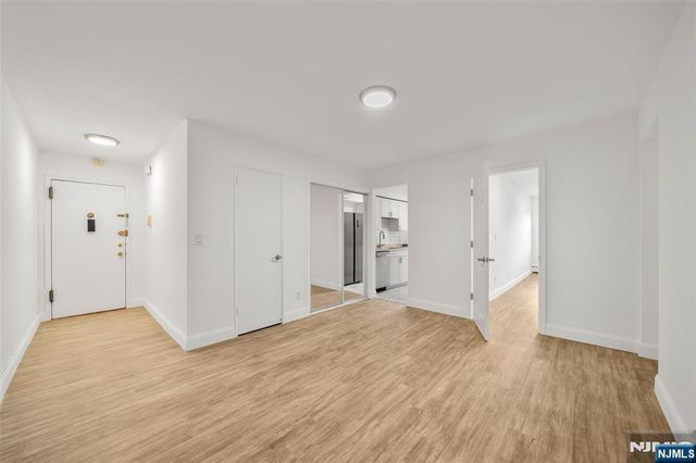 2200 Center Avenue D1, Fort Lee, NJ 07024