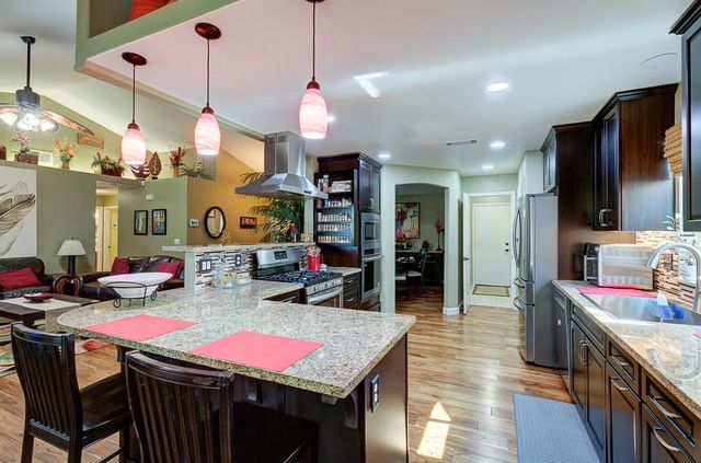 1854 E Brandywine Lane, Fresno, CA 93720