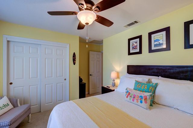 1854 E Brandywine Lane, Fresno, CA 93720
