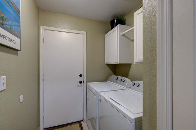1854 E Brandywine Lane, Fresno, CA 93720