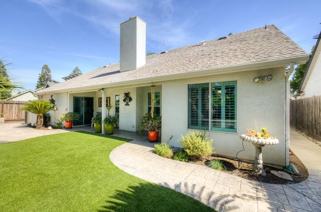 1854 E Brandywine Lane, Fresno, CA 93720