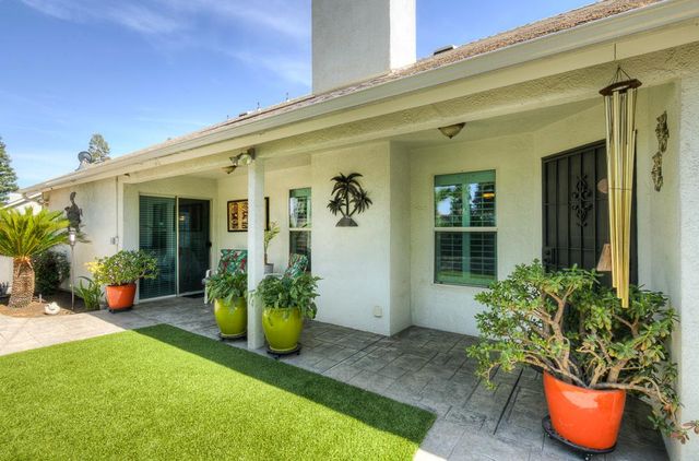 1854 E Brandywine Lane, Fresno, CA 93720