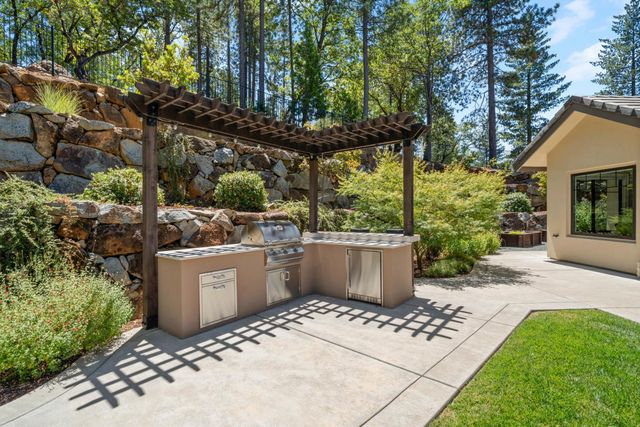 1520 Ridgemore Dr, Meadow Vista, CA 95722
