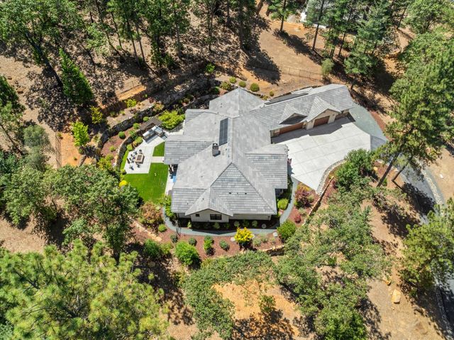 1520 Ridgemore Dr, Meadow Vista, CA 95722