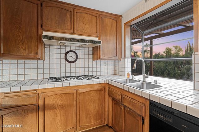 7031 Rivol Road, West Hills, CA 91307