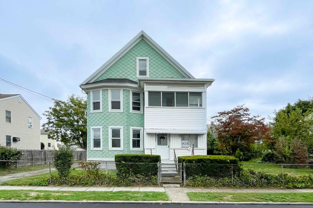 32 Franklin Avenue, Stratford, CT 06614