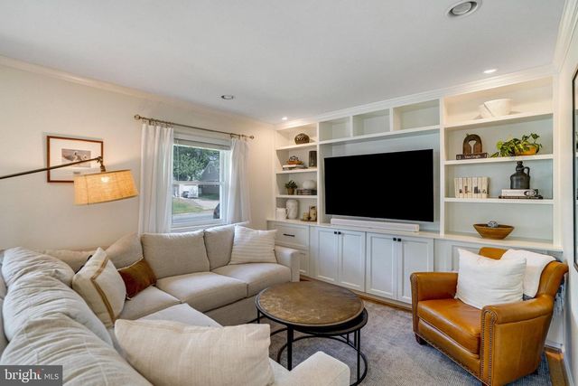 6626 CAVALIER DR, Alexandria, VA 22307