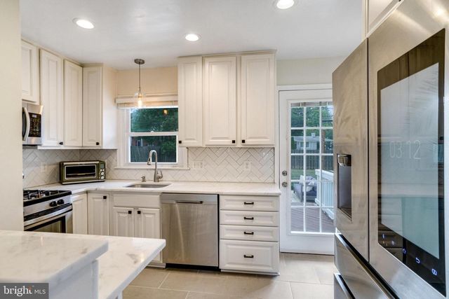 6626 CAVALIER DR, Alexandria, VA 22307