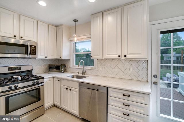 6626 CAVALIER DR, Alexandria, VA 22307