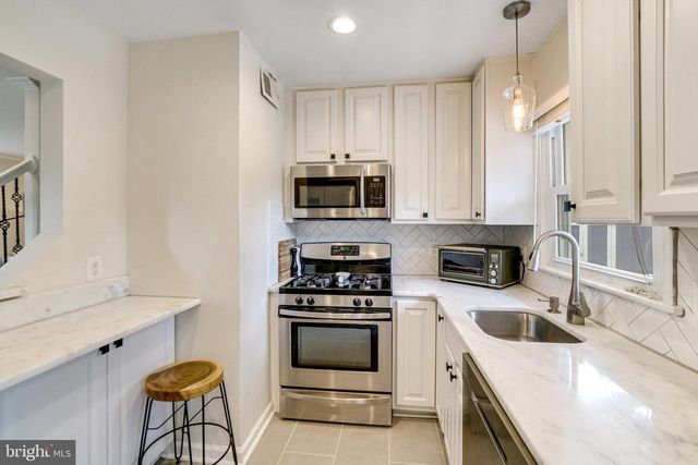 6626 CAVALIER DR, Alexandria, VA 22307