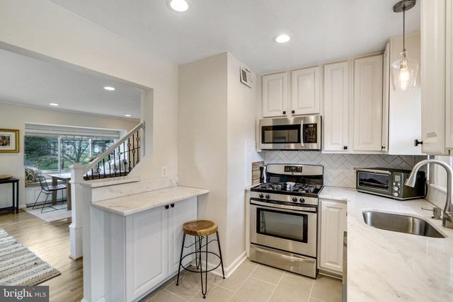 6626 CAVALIER DR, Alexandria, VA 22307