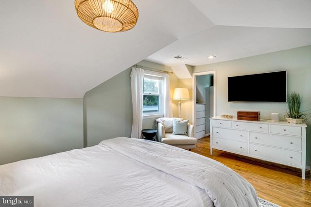 6626 CAVALIER DR, Alexandria, VA 22307