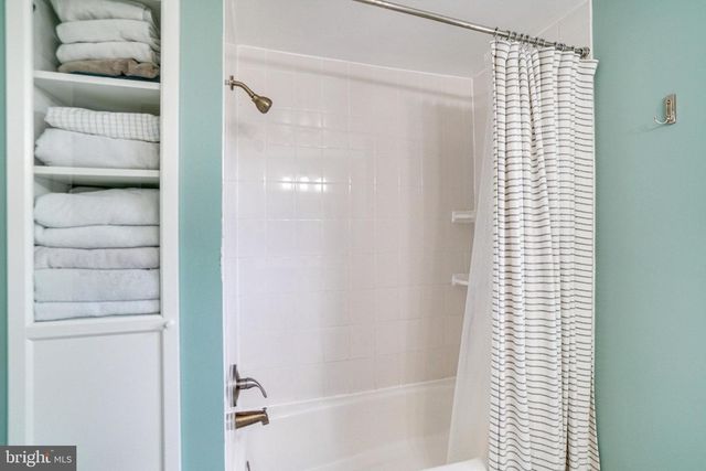 6626 CAVALIER DR, Alexandria, VA 22307