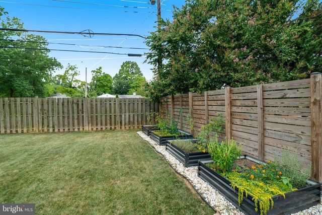 6626 CAVALIER DR, Alexandria, VA 22307