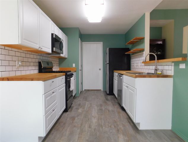 3108 Pinehurst Court, Denton, TX 76210