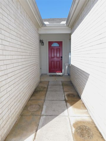 3108 Pinehurst Court, Denton, TX 76210