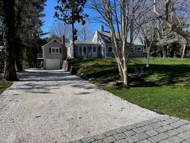 981 River Road, Marstons Mills, MA 02648