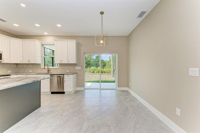 5265 Caputo Avenue, North Port, FL 34288