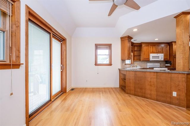 1863 Thomas Avenue, Berkley, MI 48072