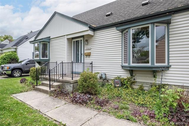 1863 Thomas Avenue, Berkley, MI 48072