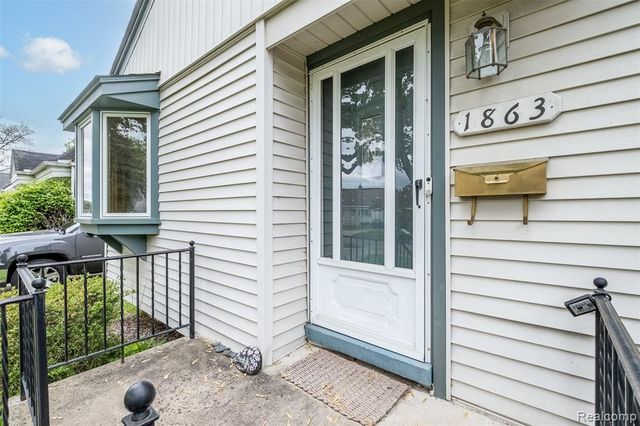 1863 Thomas Avenue, Berkley, MI 48072
