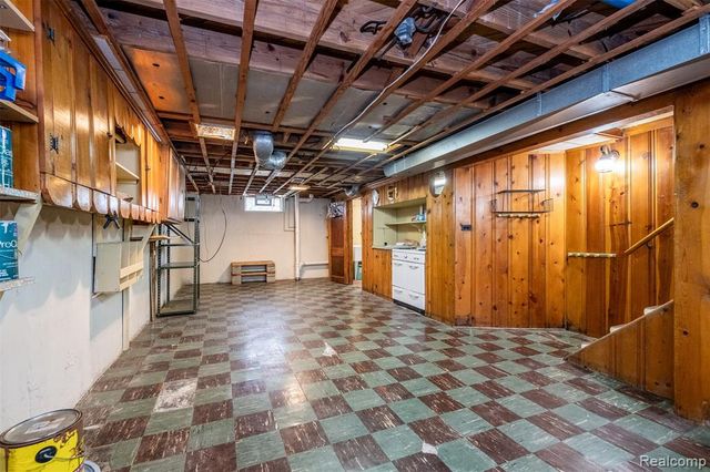 1863 Thomas Avenue, Berkley, MI 48072