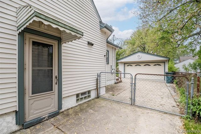 1863 Thomas Avenue, Berkley, MI 48072