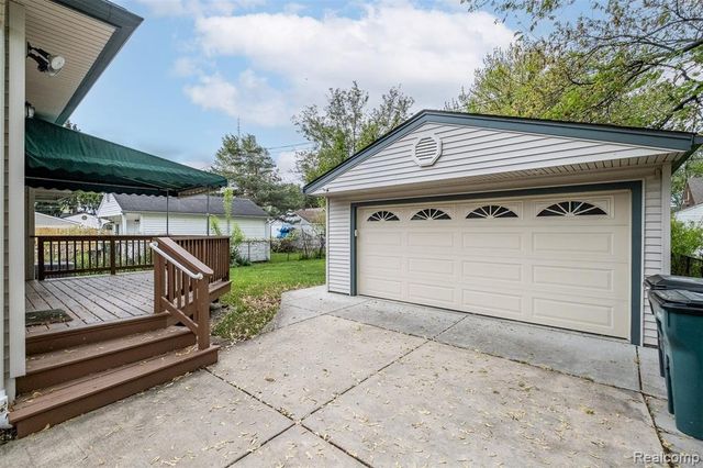 1863 Thomas Avenue, Berkley, MI 48072