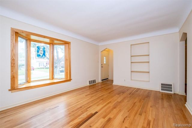 1863 Thomas Avenue, Berkley, MI 48072