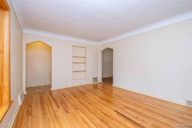 1863 Thomas Avenue, Berkley, MI 48072