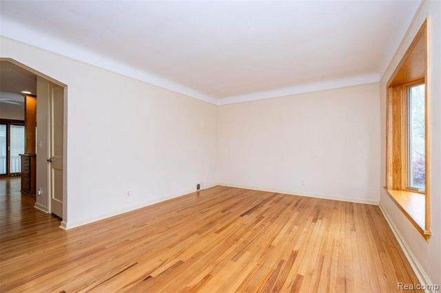1863 Thomas Avenue, Berkley, MI 48072