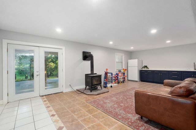 2800 W Oak Run, Ozark, MO 65721