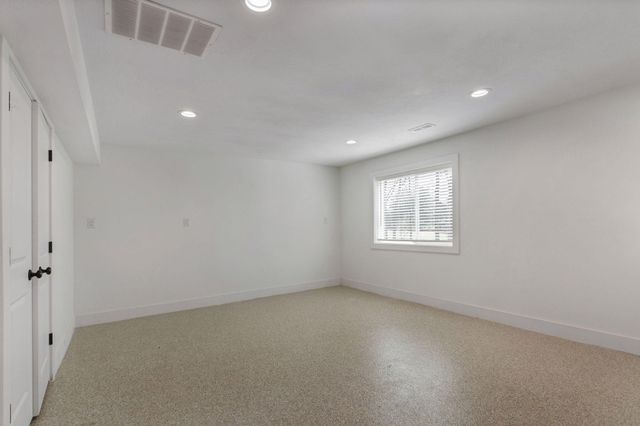 2800 W Oak Run, Ozark, MO 65721