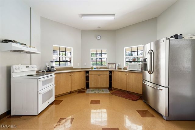 1101 Van Loon Commons CIR 304, Cape Coral, FL 33909