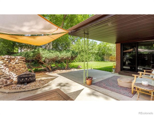 6067 Owens Street, Arvada, CO 80004