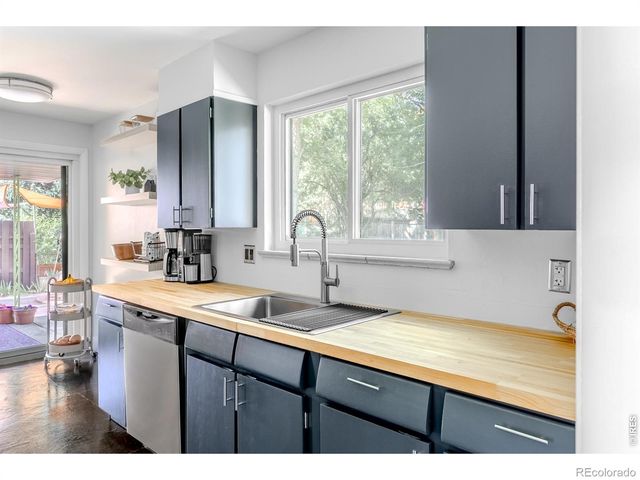 6067 Owens Street, Arvada, CO 80004
