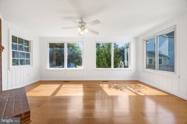 721 MAPLETON RD, Rockville, MD 20850