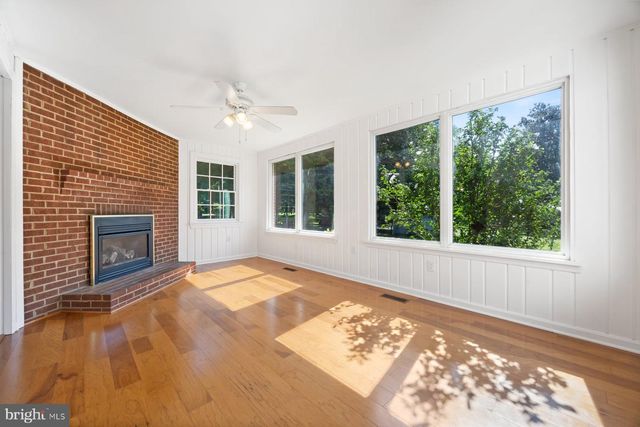 721 MAPLETON RD, Rockville, MD 20850