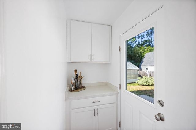 721 MAPLETON RD, Rockville, MD 20850