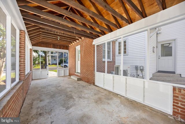721 MAPLETON RD, Rockville, MD 20850