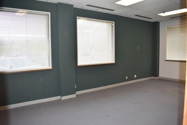 415 Washington Street 104, Waukegan, IL 60085