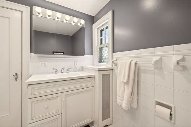 156 San Gabriel Drive, Rochester, NY 14610