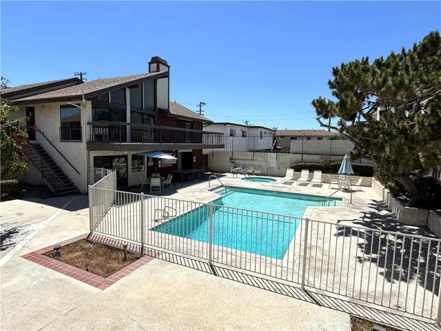 15000 Halldale Avenue 114, Gardena, CA 90247