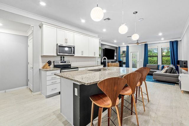 2345 Byron Street, Palm Springs, FL 33406