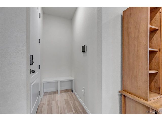 8049 S Jackson Gap St, Aurora, CO 80016