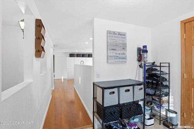 2724 W 65th Avenue, Anchorage, AK 99502